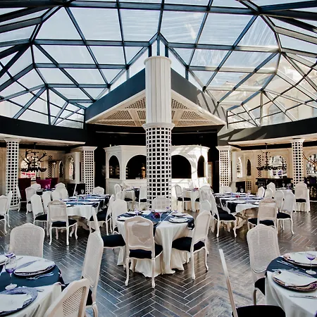 Royal Castle Design&spa - Ultra Hotel Elenite