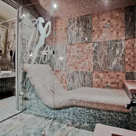 Отель Royal Castle Design & Елените