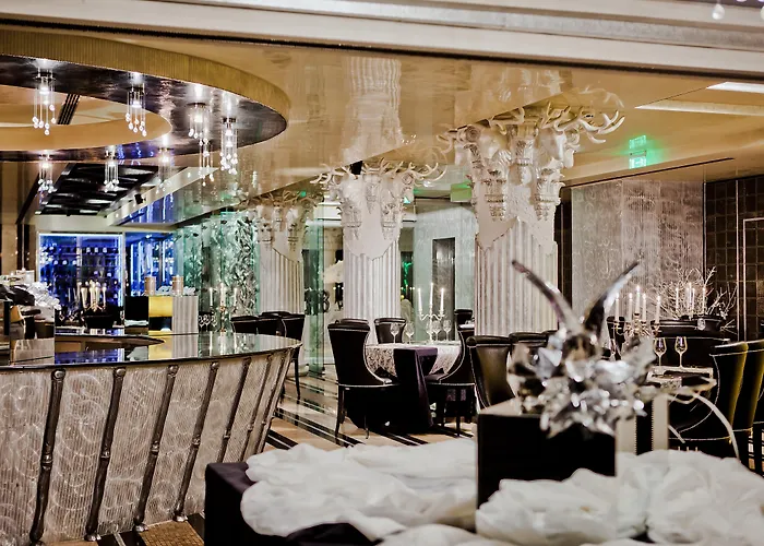 Royal Castle Design & Hotel Elenite