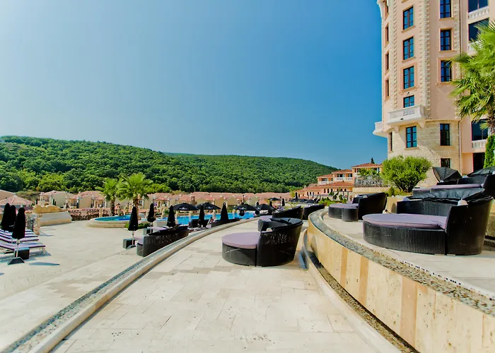 Royal Castle Design & 5*