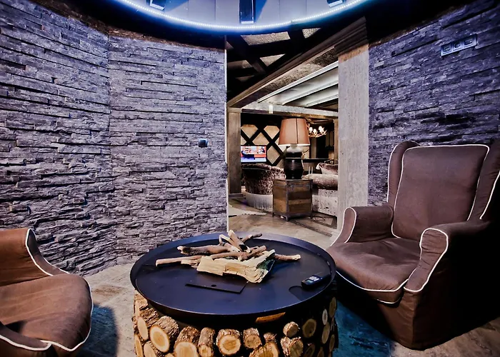 Royal Castle Design & Elenite