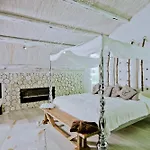 Hotel Royal Castle Design & Elenite