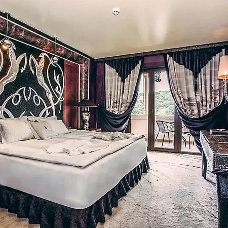 Royal Castle Design & Elenite