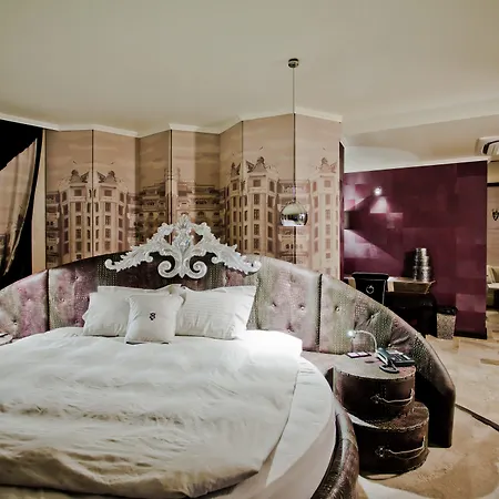 Royal Castle Design & 5* 埃勒尼特