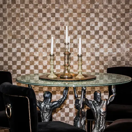 Royal Castle Design & 5*