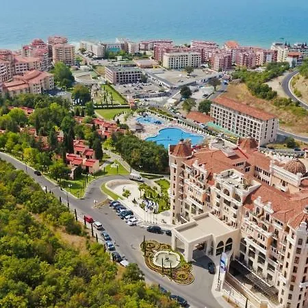 Royal Castle Design & Hotel