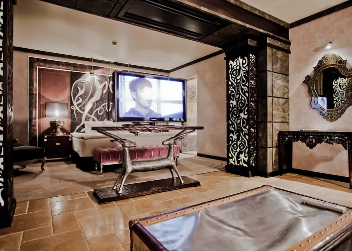 Hotel Royal Castle Design &