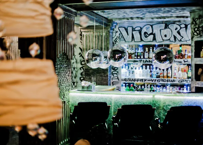 Royal Castle Design & 5* Elenite