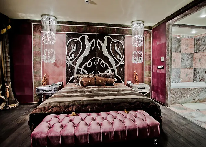 Royal Castle Design & Hotel Elenite