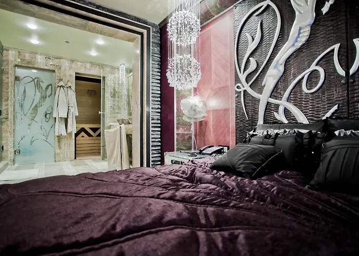 Royal Castle Design & 5*