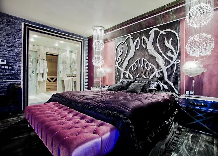 Royal Castle Design & Hotel