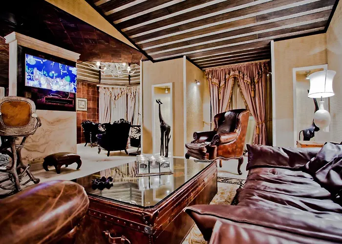 Royal Castle Design &